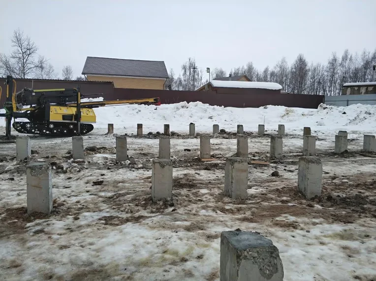 Фундамент на ЖБ сваях